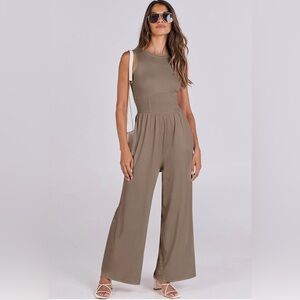 Women’s Classy Sleeveless Wide Leg Jumpsuit - Brand New Without Tags!